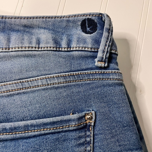 Kensie jeans size 6/28 - Picture 3 of 7